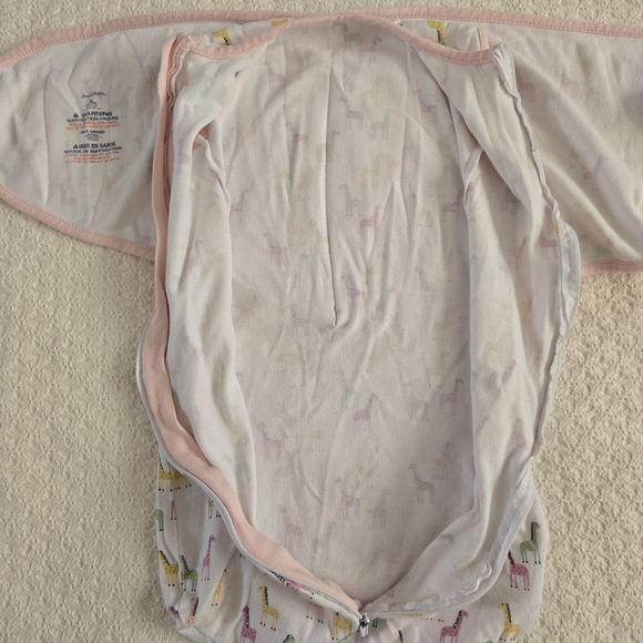 Swaddle Me Convertible Giraffe Print Swaddle Size X Large (6-9M) - Picture 10 of 10